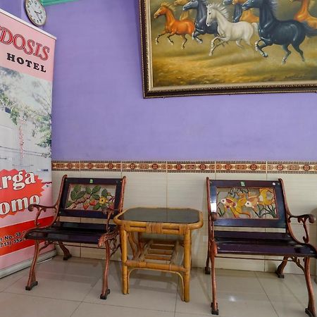 Oyo 1495 Hotel Lendosis パレンバン エクステリア 写真
