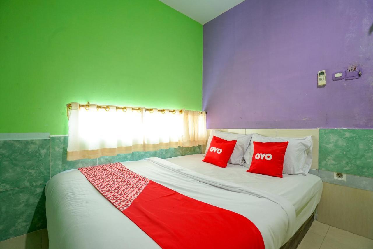 Oyo 1495 Hotel Lendosis パレンバン エクステリア 写真