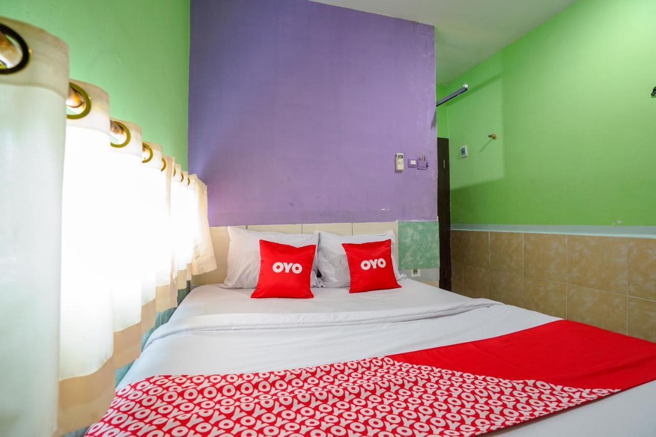 Oyo 1495 Hotel Lendosis パレンバン エクステリア 写真