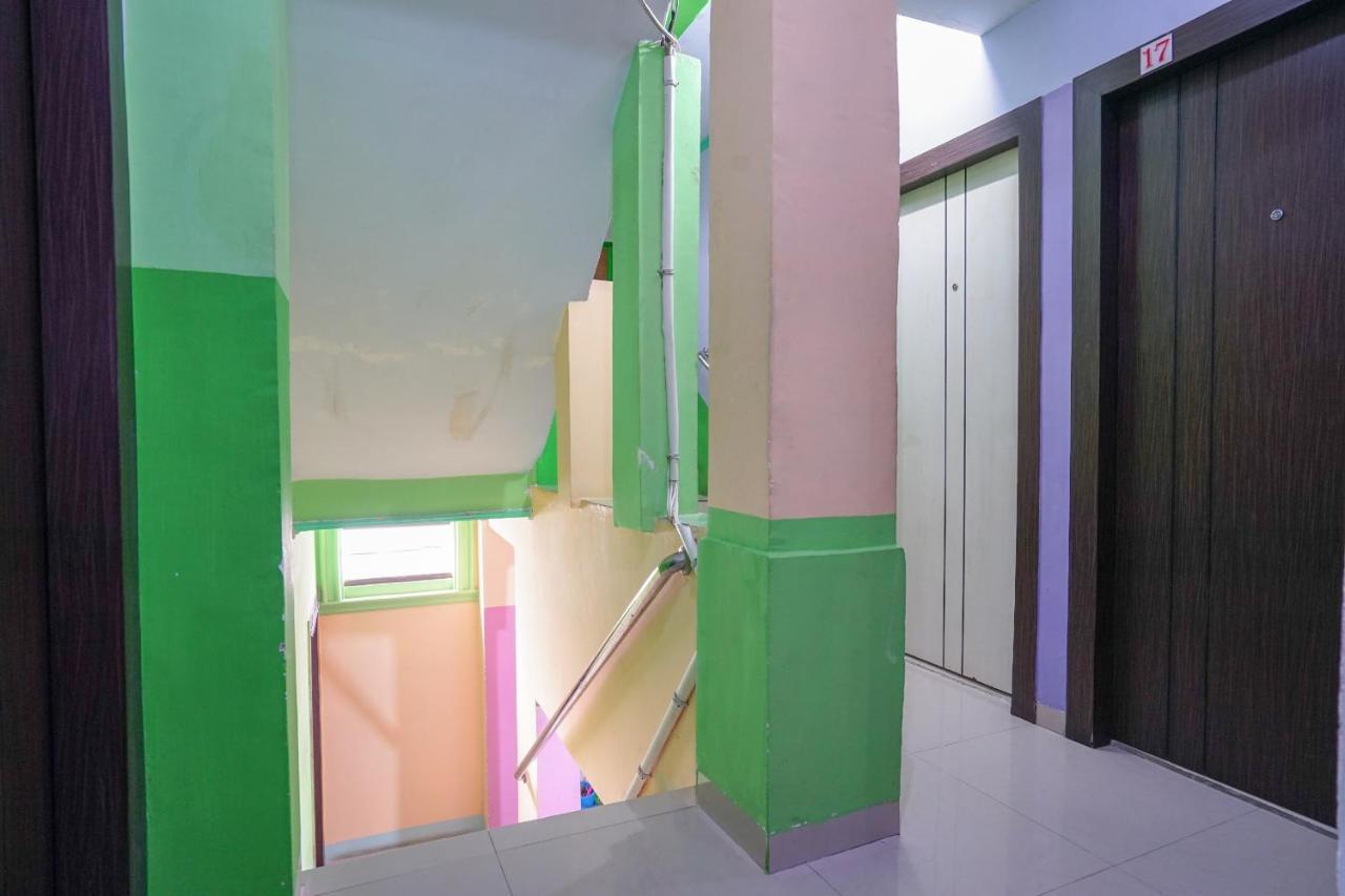 Oyo 1495 Hotel Lendosis パレンバン エクステリア 写真