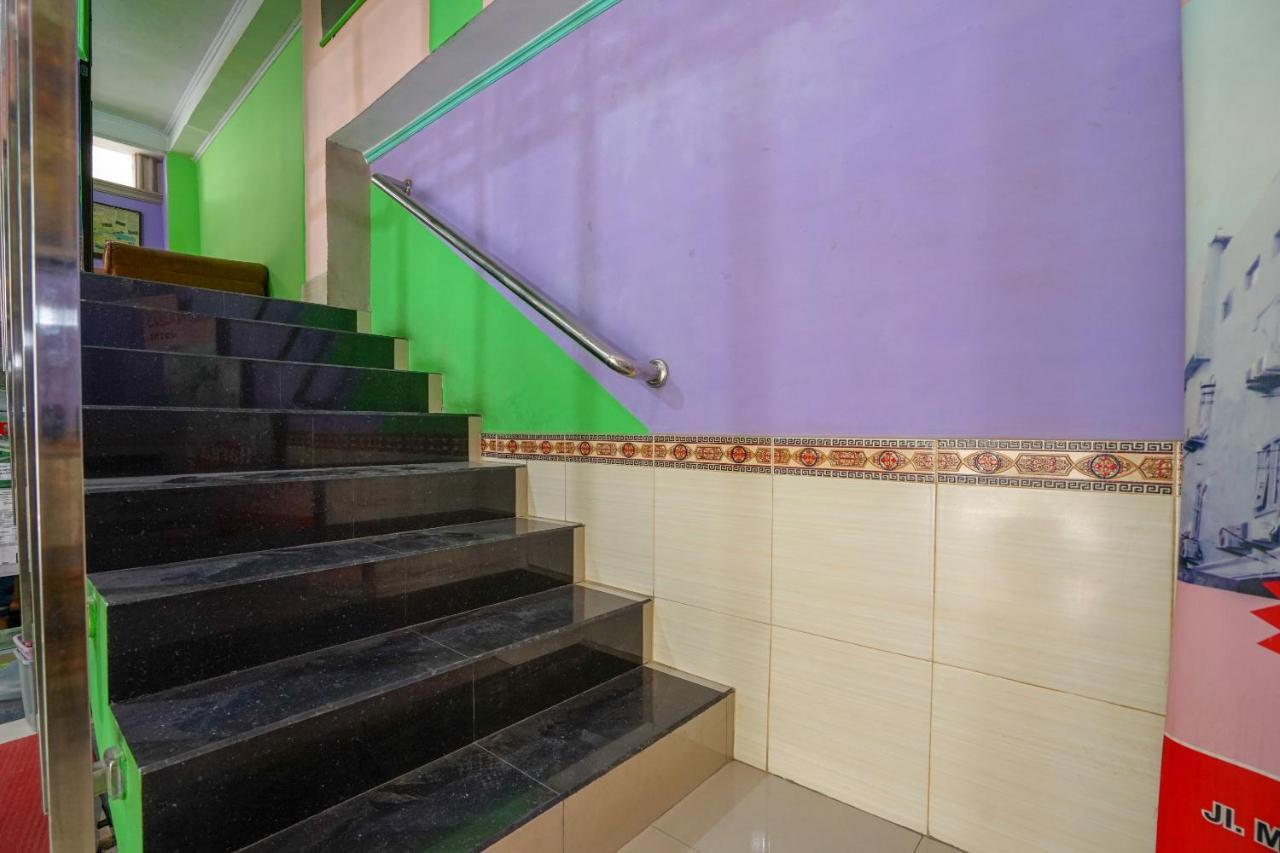 Oyo 1495 Hotel Lendosis パレンバン エクステリア 写真